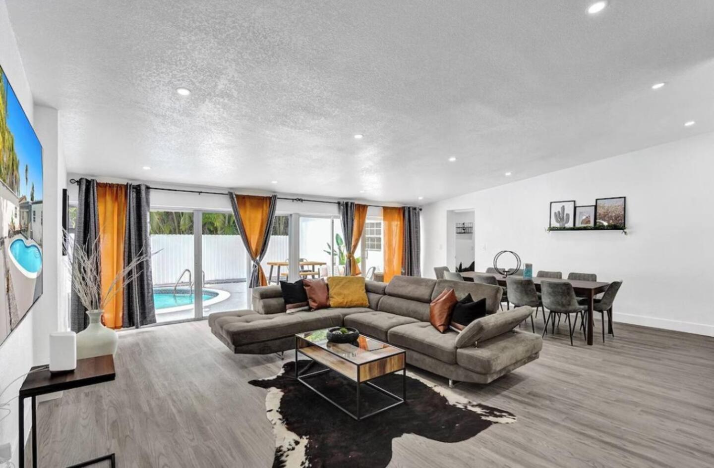 Spacious With Heated Pool Miami