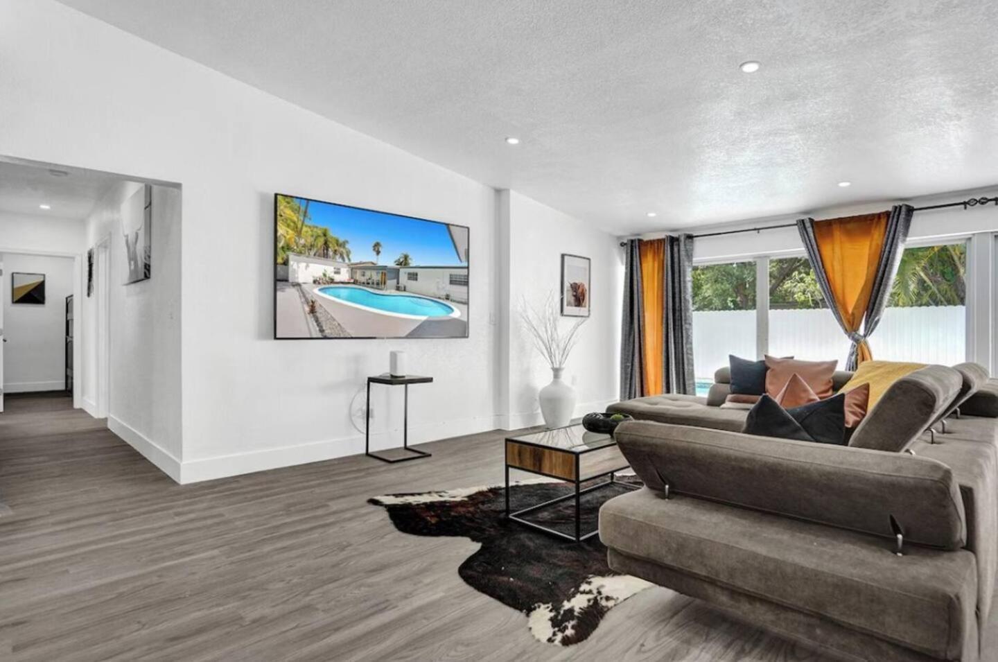 Holiday home Spacious With Heated Pool Miami