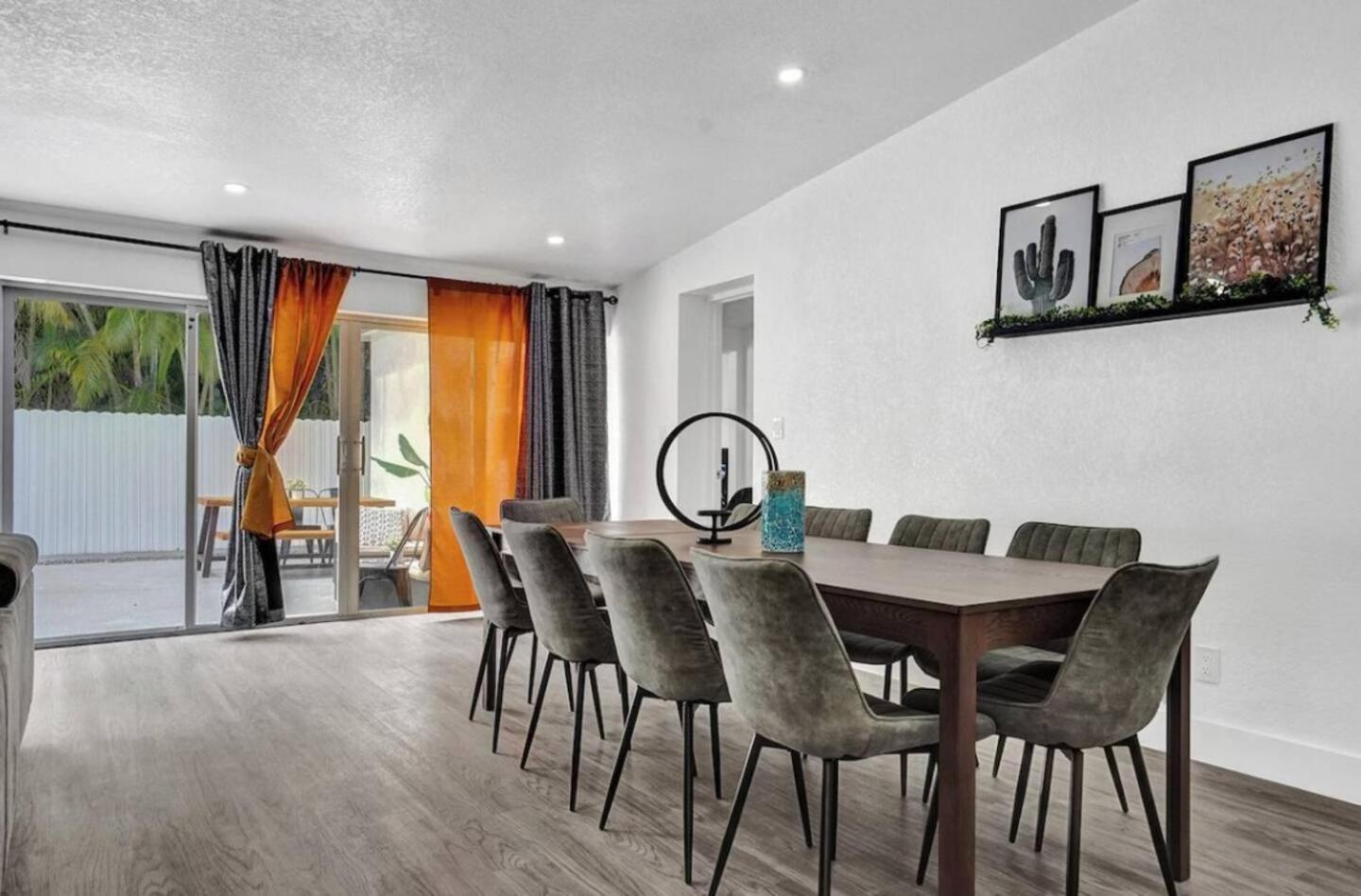 Spacious With Heated Pool Miami