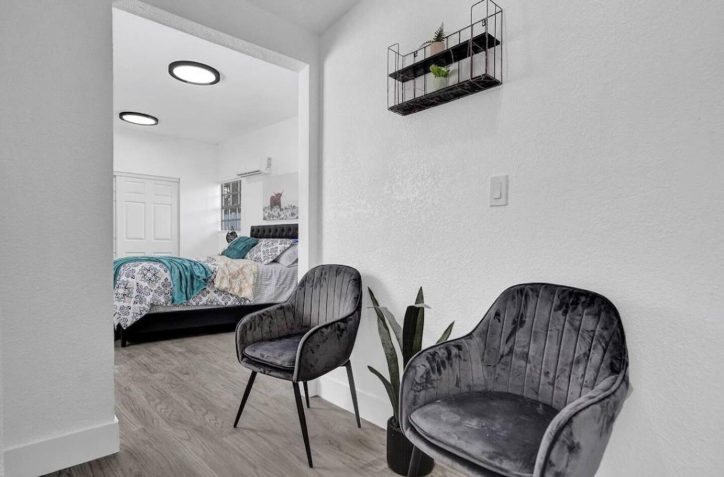 Spacious With Heated Pool Miami