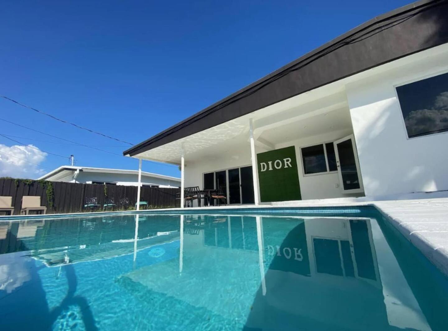 Elegant With Heated Pool