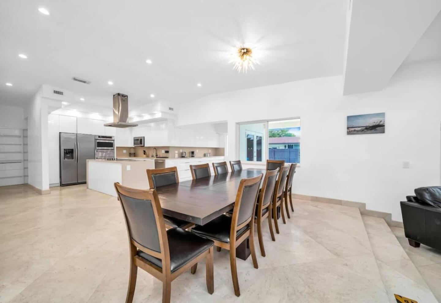 Holiday home Elegant With Heated Pool