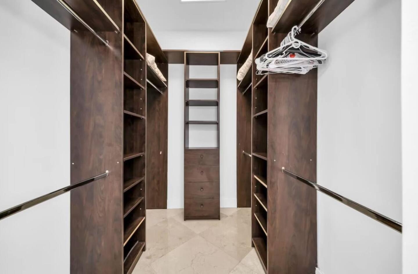 Elegant With Heated Pool * Miami