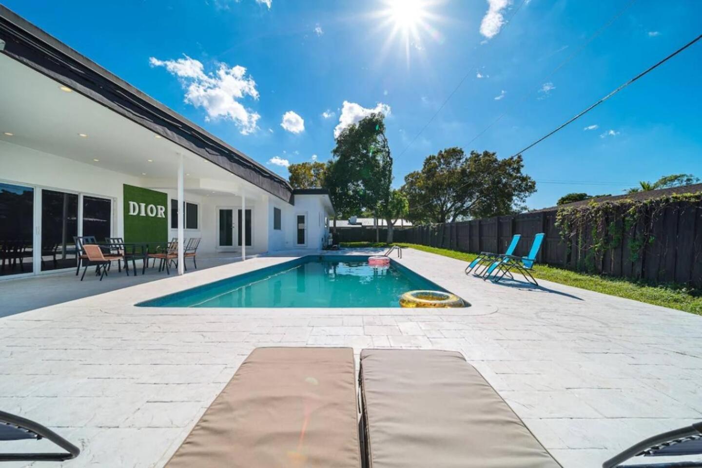 Elegant With Heated Pool *