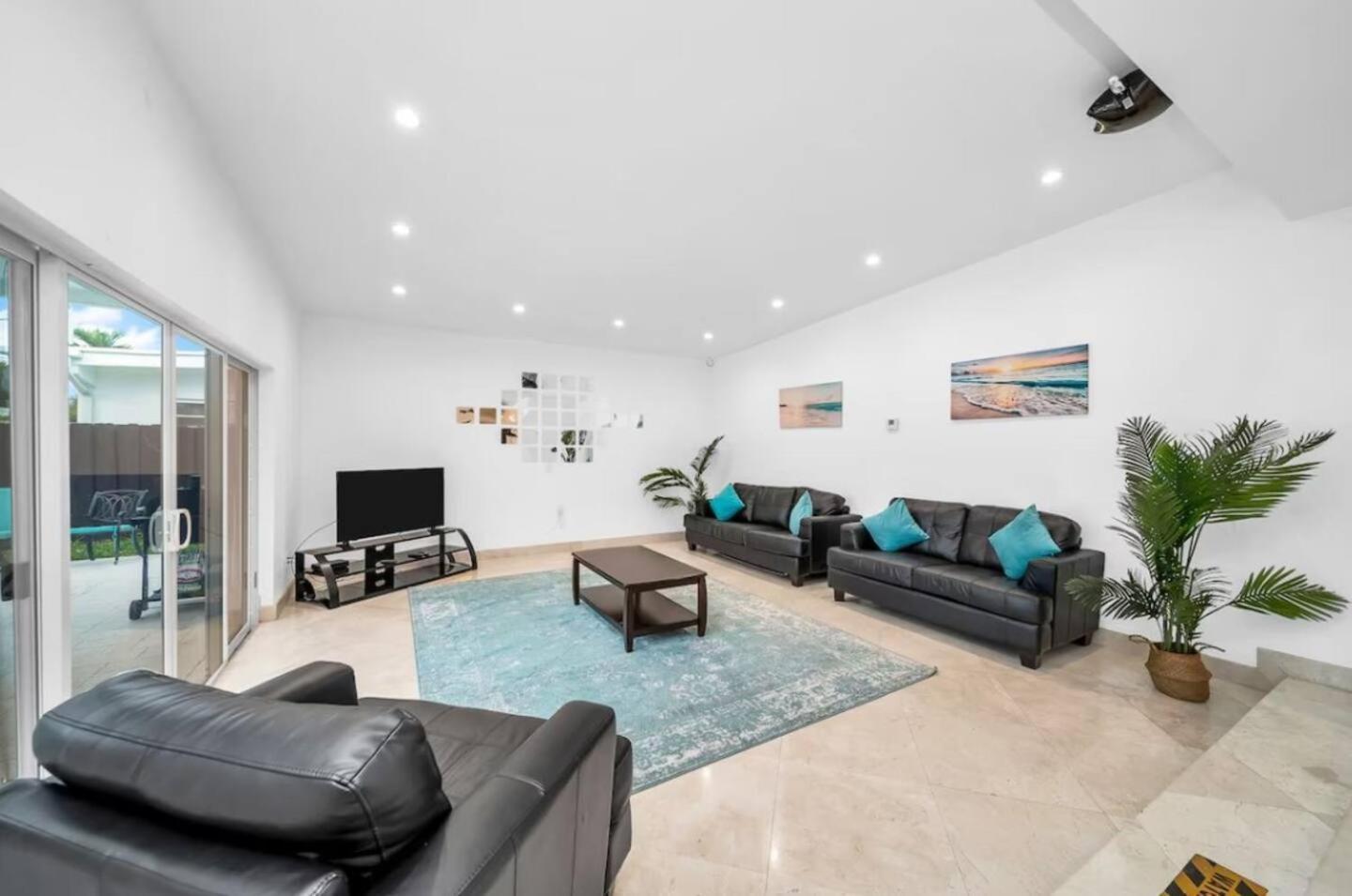 Holiday home Elegant With Heated Pool