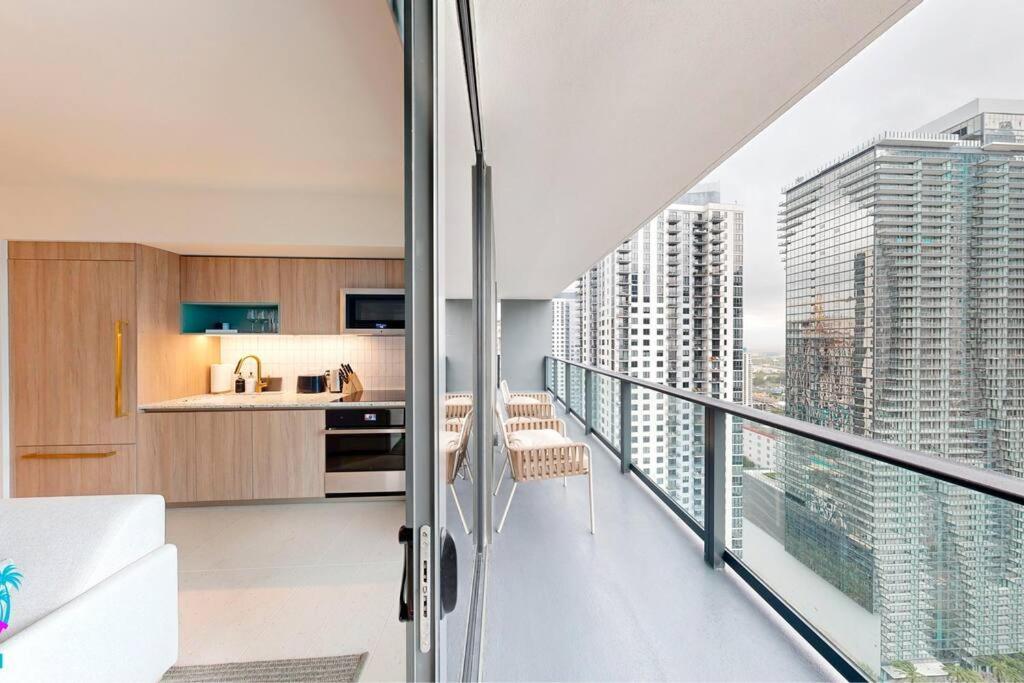 Stunning 2 Bed 2 Bath W Balcony & Incredible Views