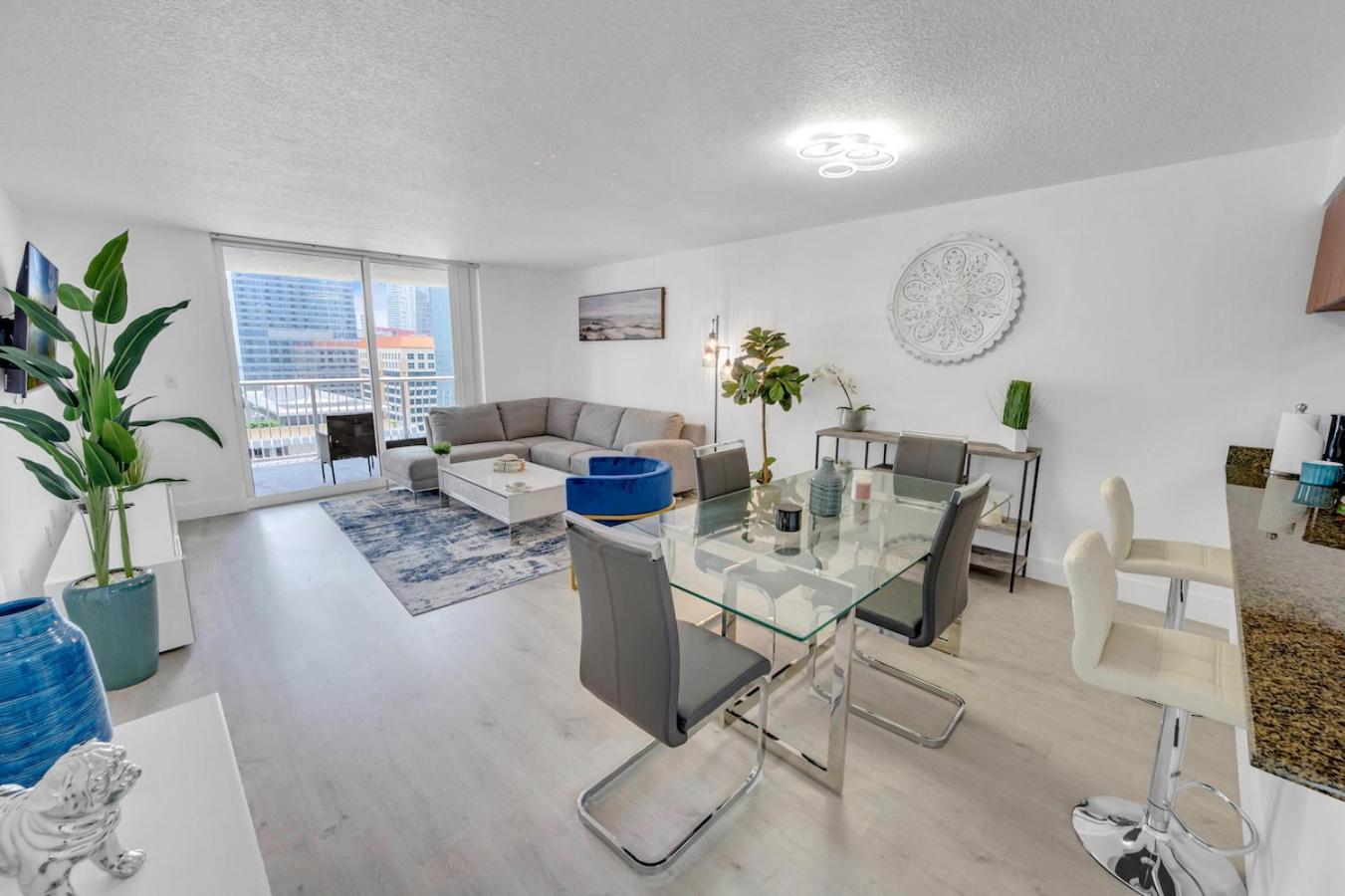 Modern Highrise 1br Brickell/freeparking * Miami