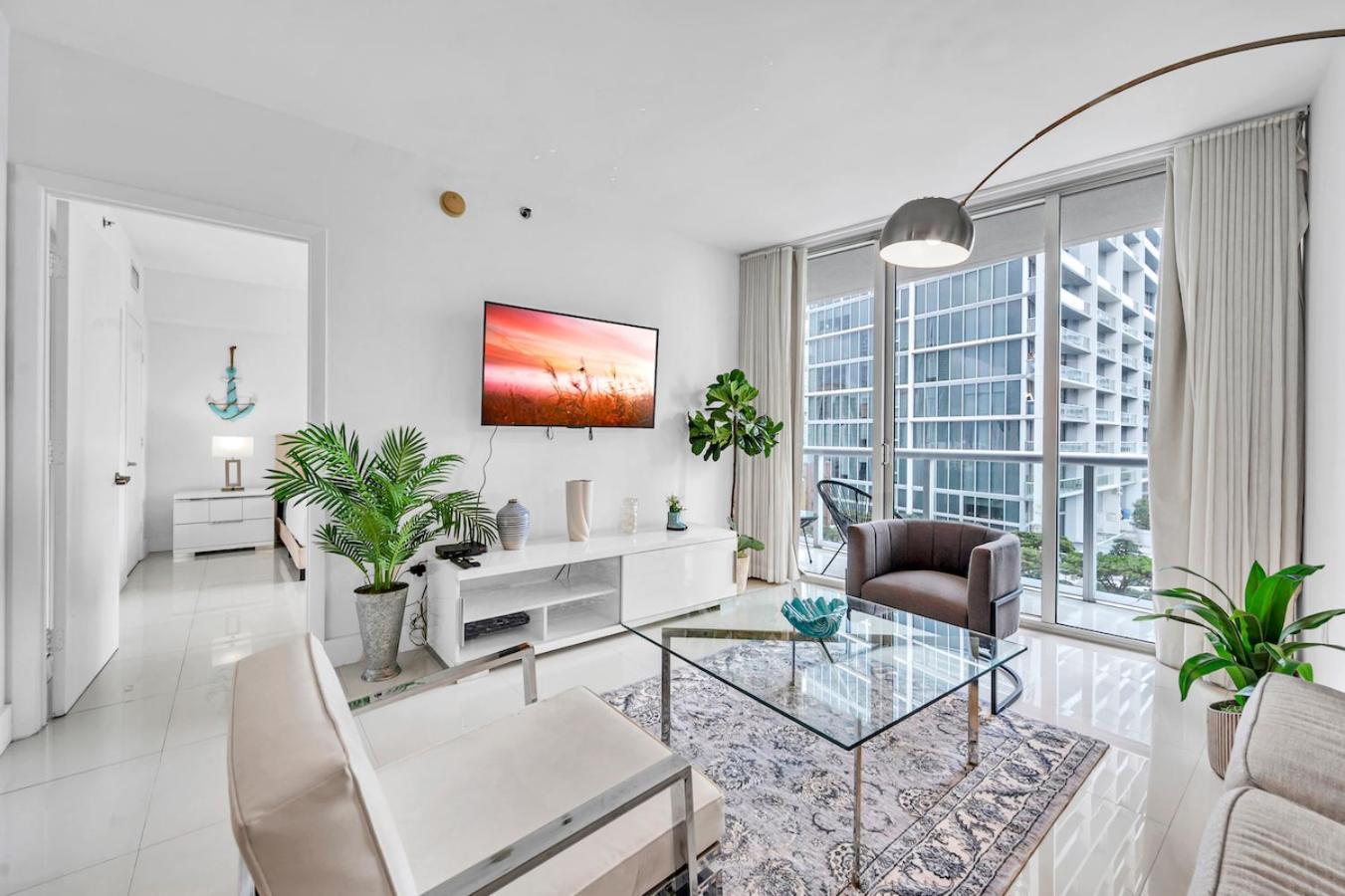 Unique 1br Icon Brickell Waterviews-freespa Apartment Miami