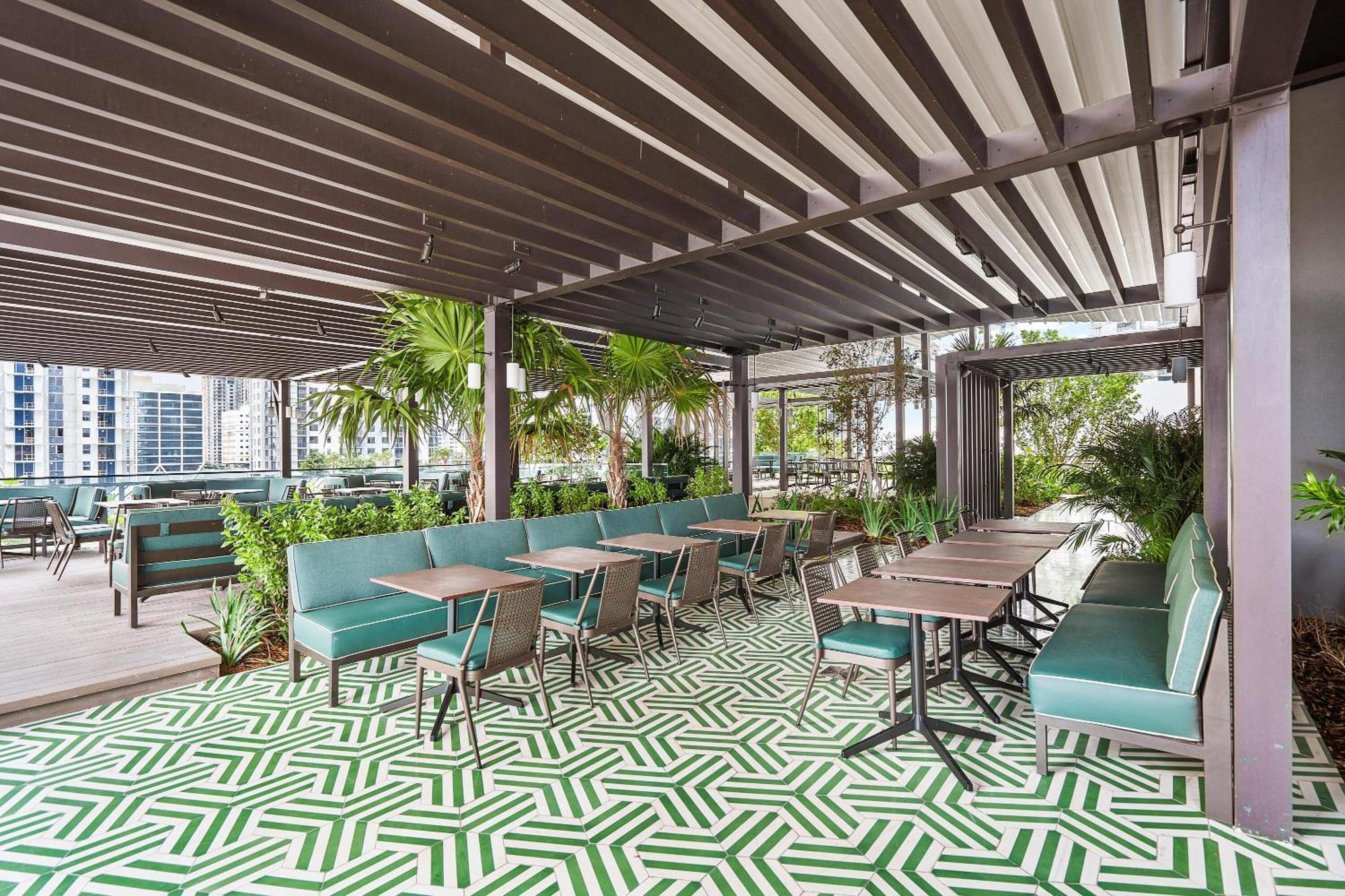 Aurora - Enjoy Magic In Our Gorgeous #2607 * Miami