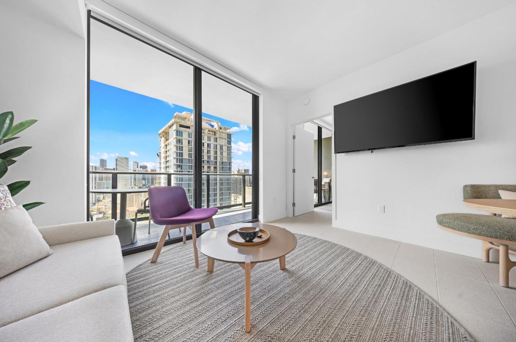 Aurora - Enjoy Magic In Our Gorgeous #2607 * Miami