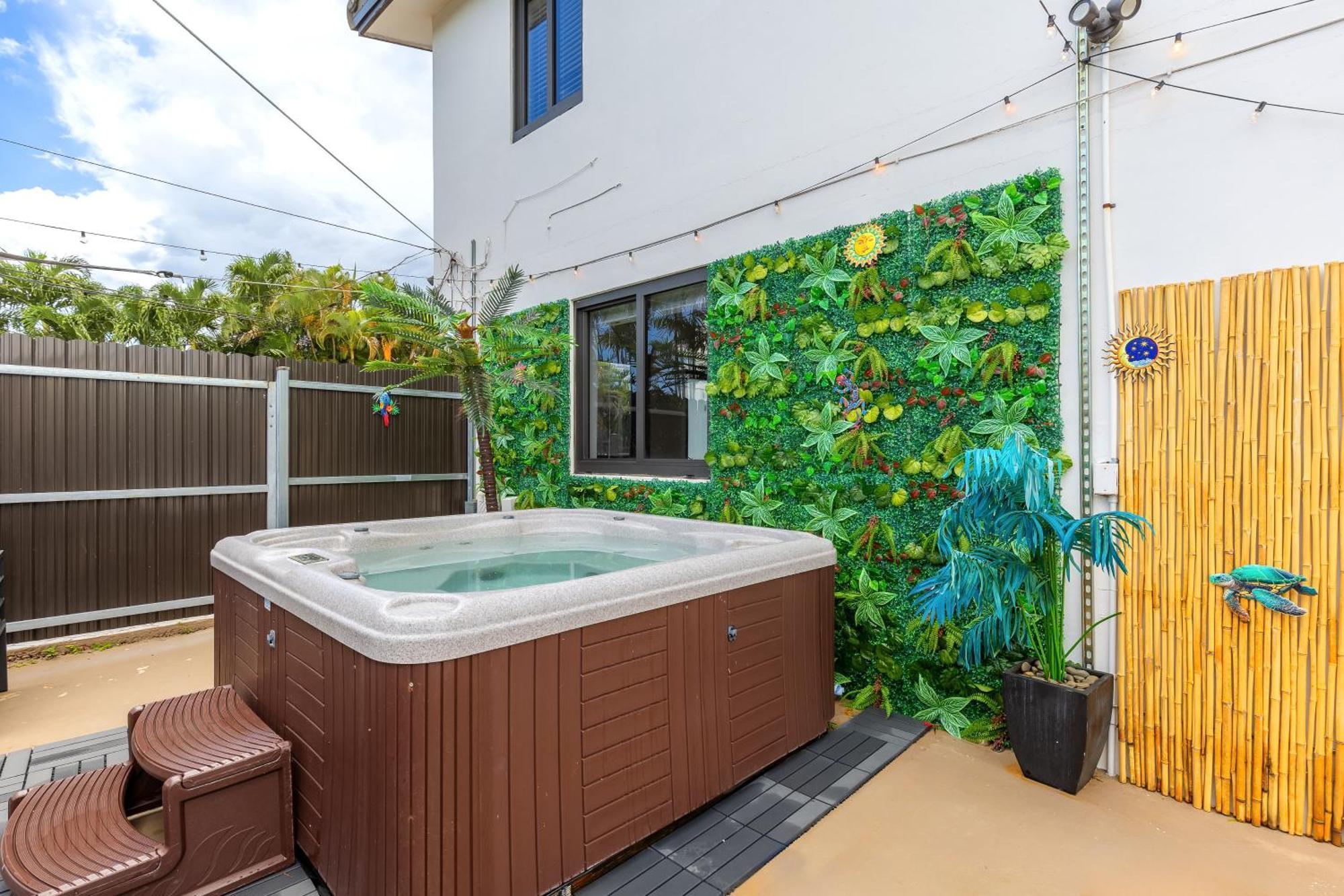 New 2bedroom 2bath House With Private Backyard & Jacuzzi Miami