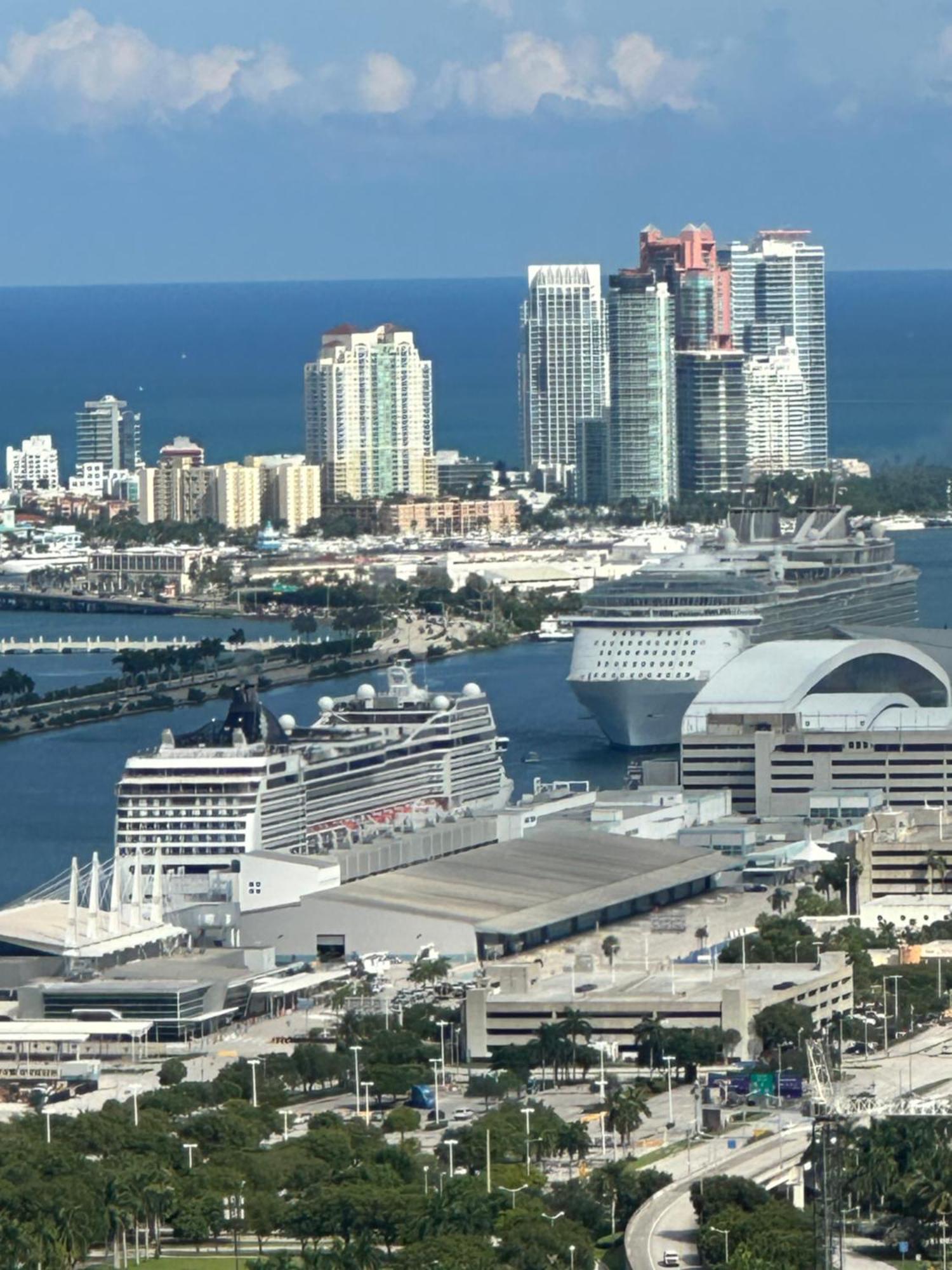 Magic Miami Penthouse Balcony Ocean View, Pool Resort, Spa, Heart Of Miami *