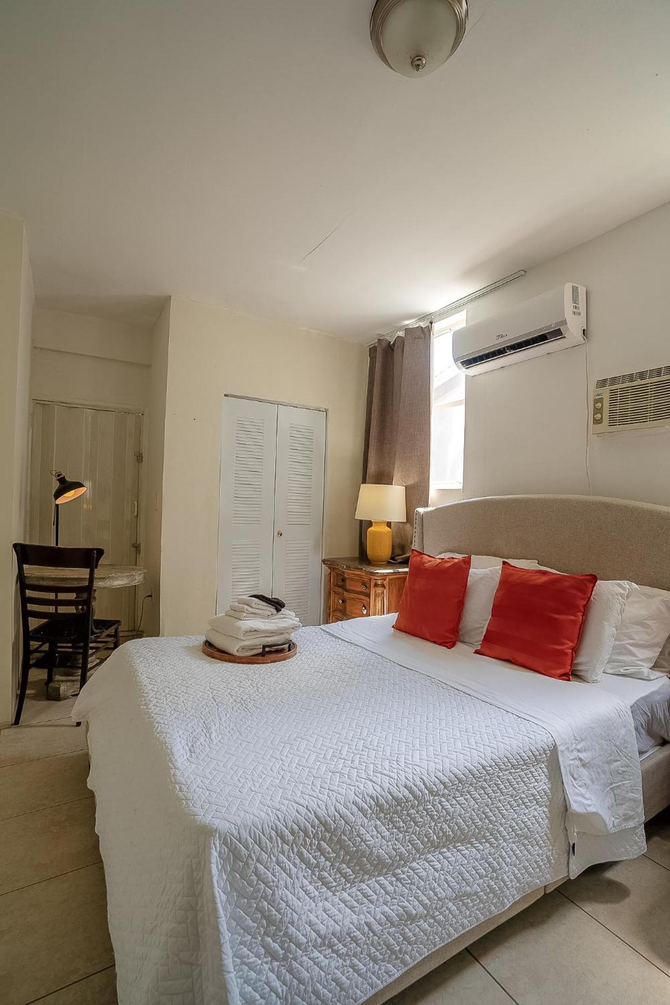Homestay Private #3 Parking Tv Cable Tv, Wifi Centrally Located *