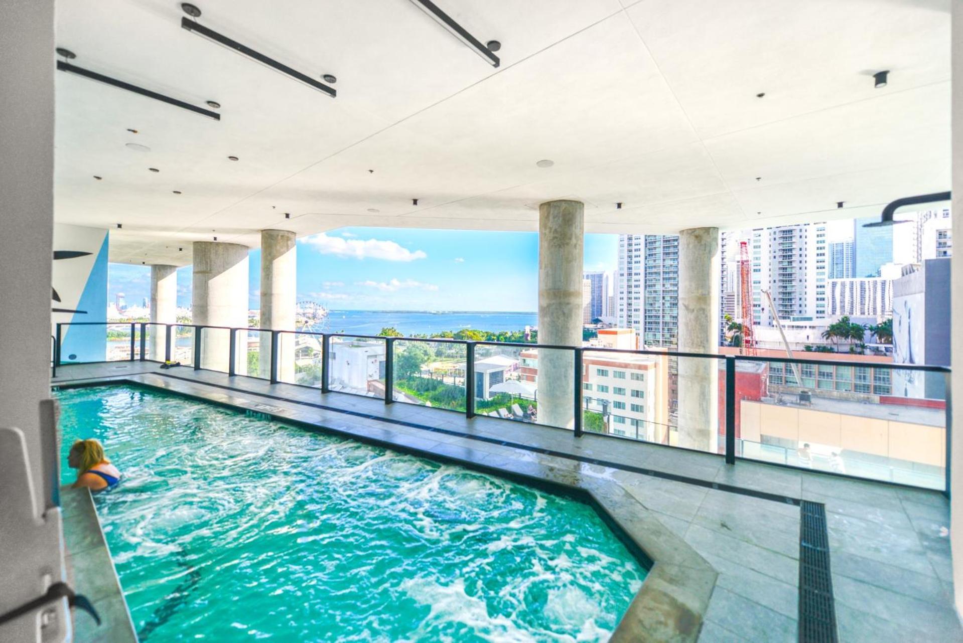 Studio With A City View Near Bayside Apartment Miami