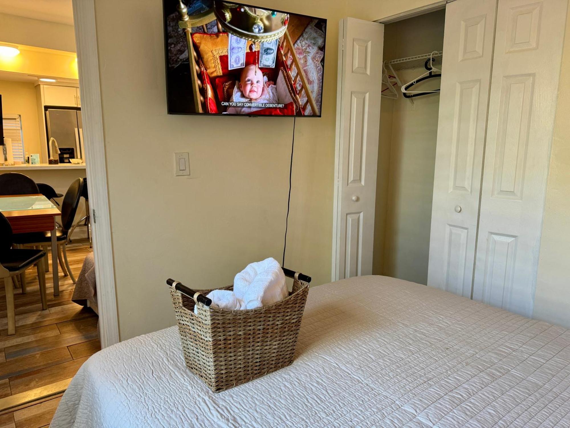 Private At Centrally Located With Free Parking Homestay Miami