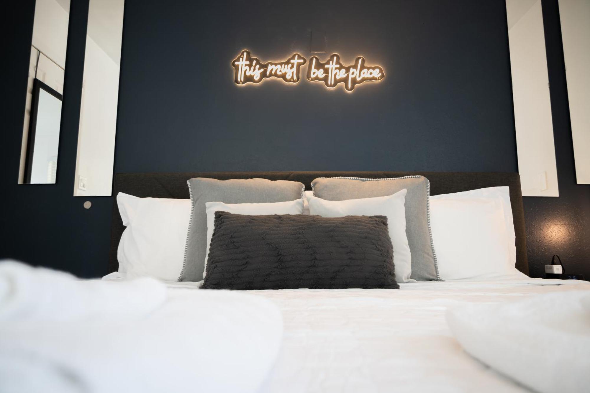 Cozy Airport, Kingbed, Fenced Parking - Little Havana Near Airport, Wynwood, Calle 8 Brickell, Coral Gables And Apartment *