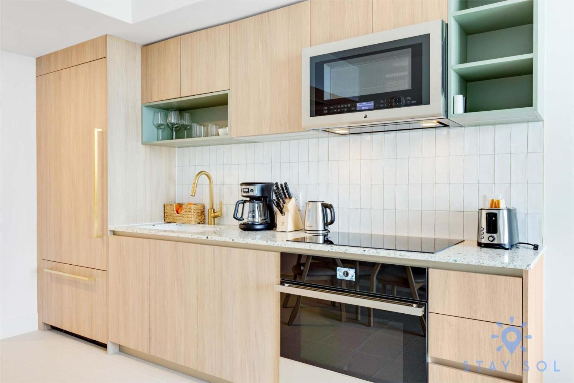 Oasis 1 Bedroom With Pool & Gym *