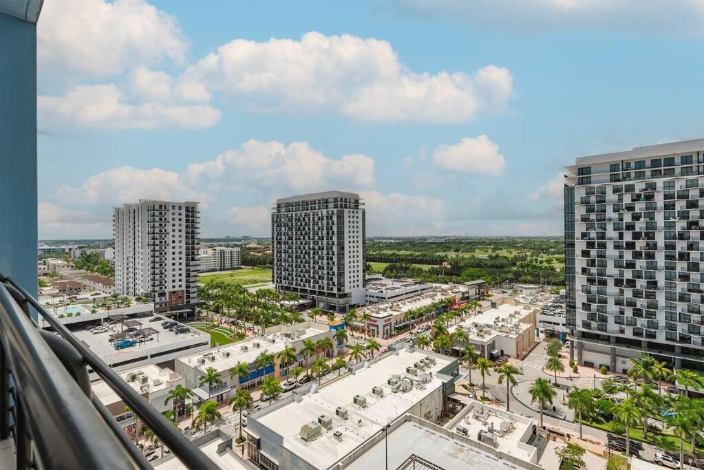 Wonderful 1 Bedroom In Downtown Doral Apartment