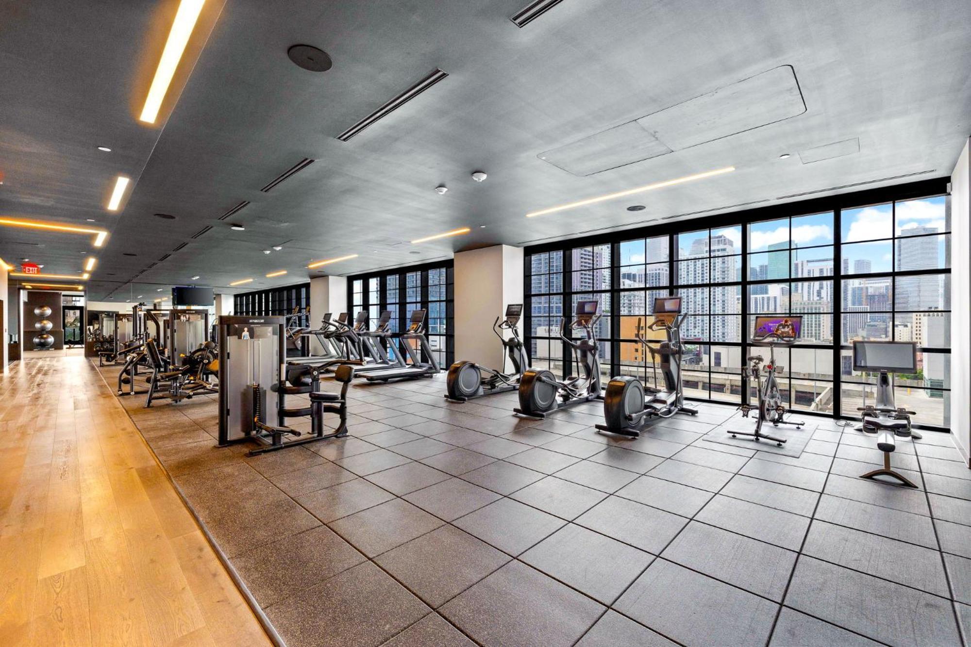 Ph 5107 Fl 1 Bedroom Lux Ocean View In Downtown Apartment