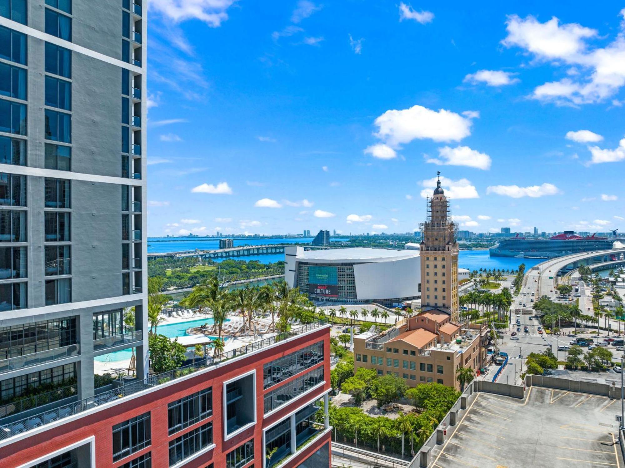 Ph 5107 Fl 1 Bedroom Lux Ocean View In Downtown Apartment