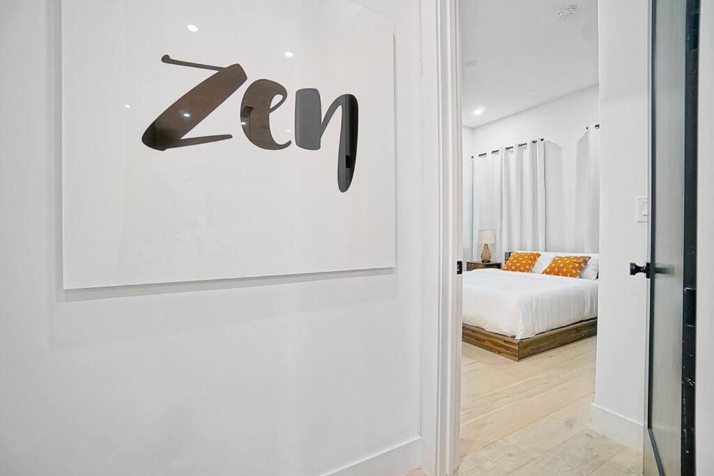New Bali Style With Vast Pool & Jacuzzi And Outdoor Grilling Villa Miami