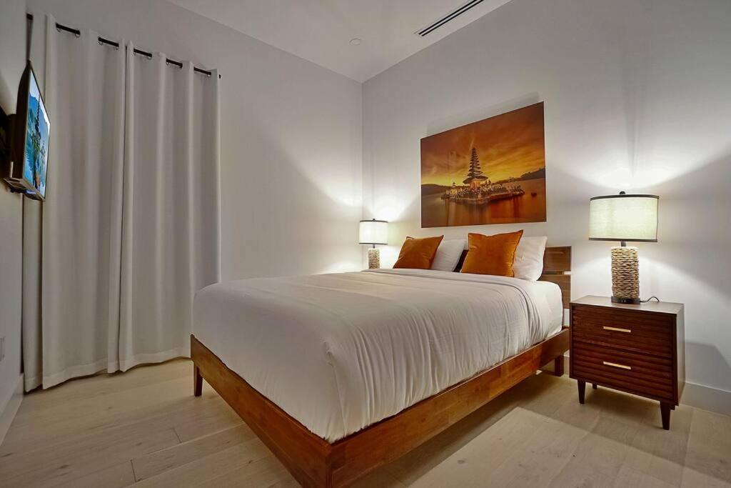 Villa New Bali Style With Vast Pool & Jacuzzi And Outdoor Grilling