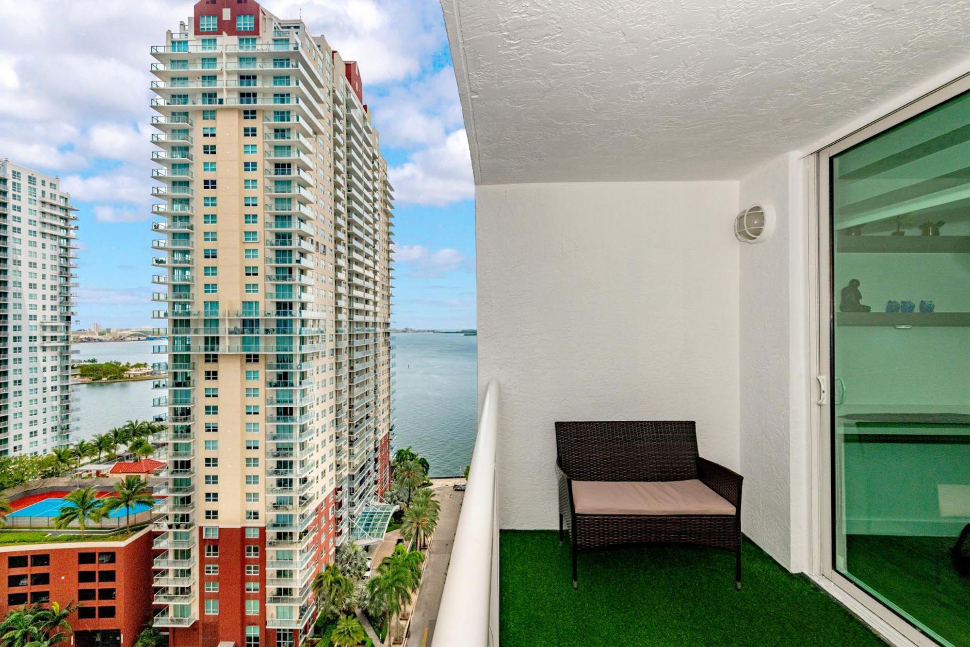 Apartment High Rise Brickell Modern