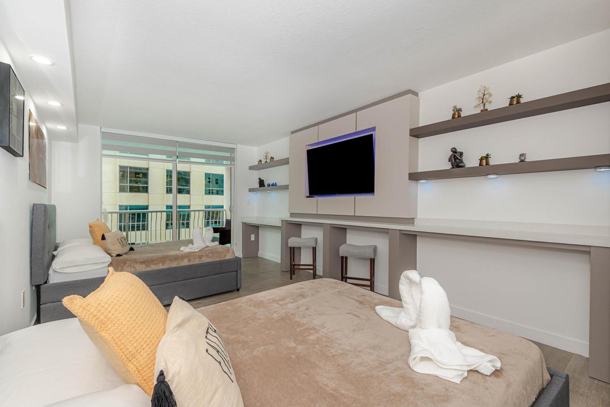High Rise Brickell Modern