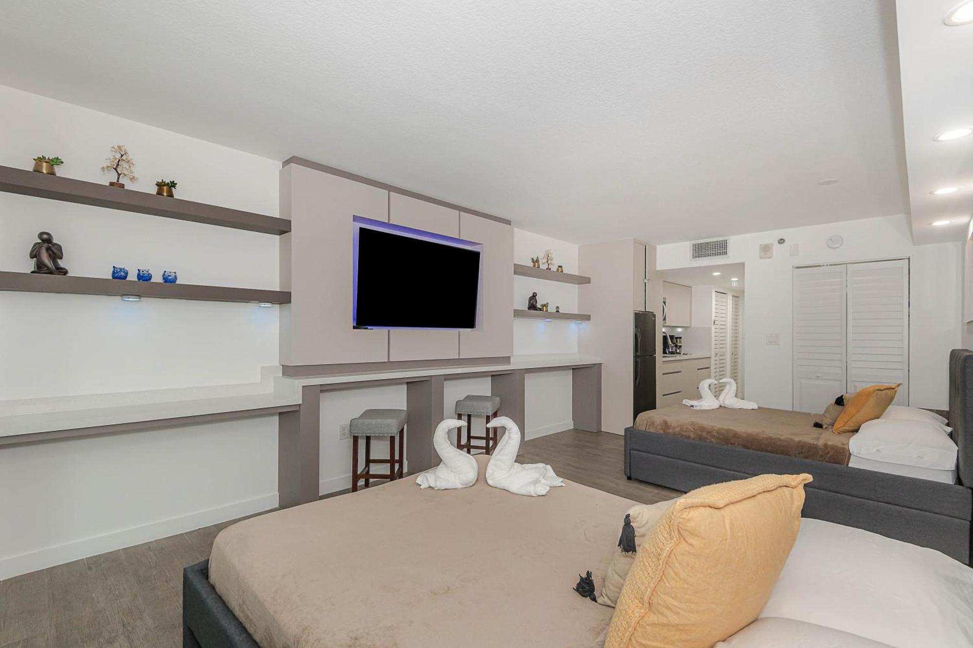 Apartment High Rise Brickell Modern