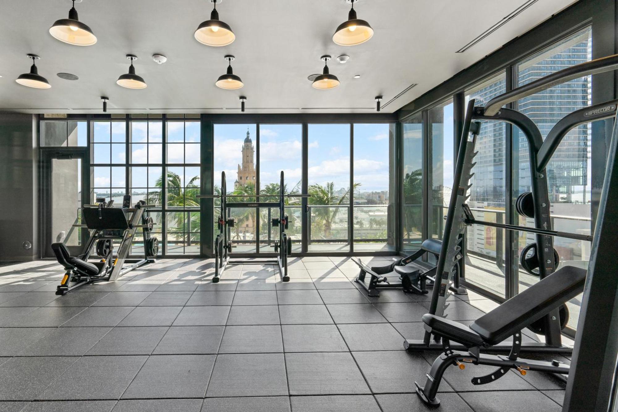 New Luxurious Floor 35th - Miami's Heart *