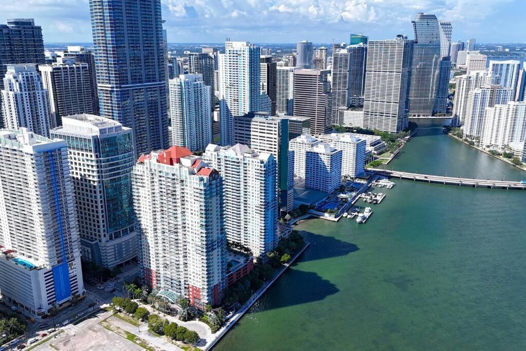 Apartment 36th-floor Ocean View Brickell *