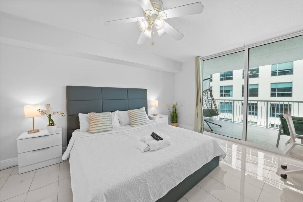 36th-floor Ocean View Brickell Apartment *