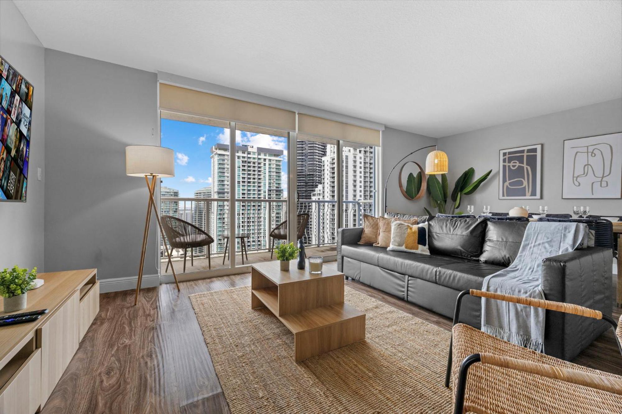 Breathtaking Views & Prime Location In Brickell *