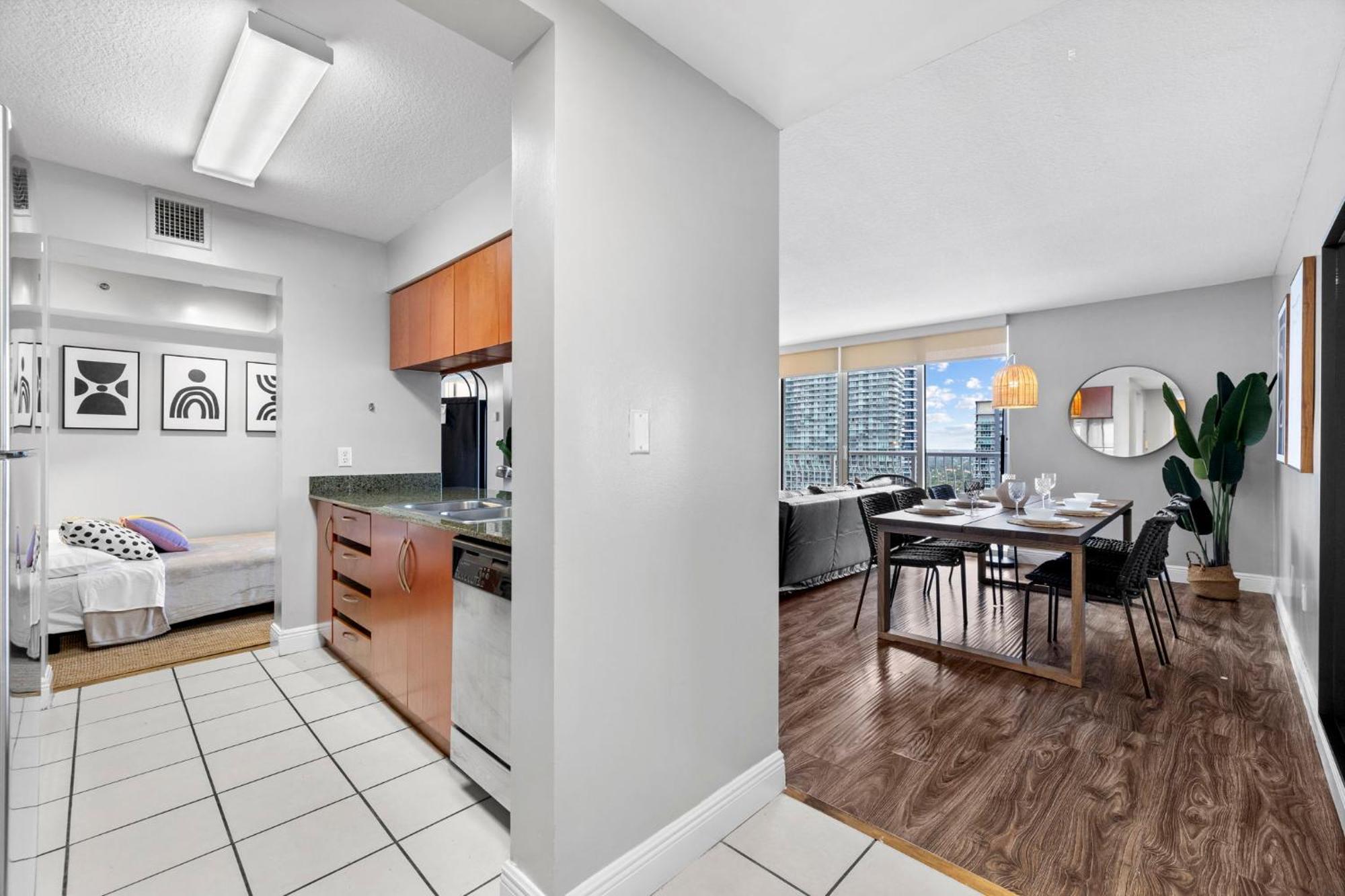 Breathtaking Views & Prime Location In Brickell Miami
