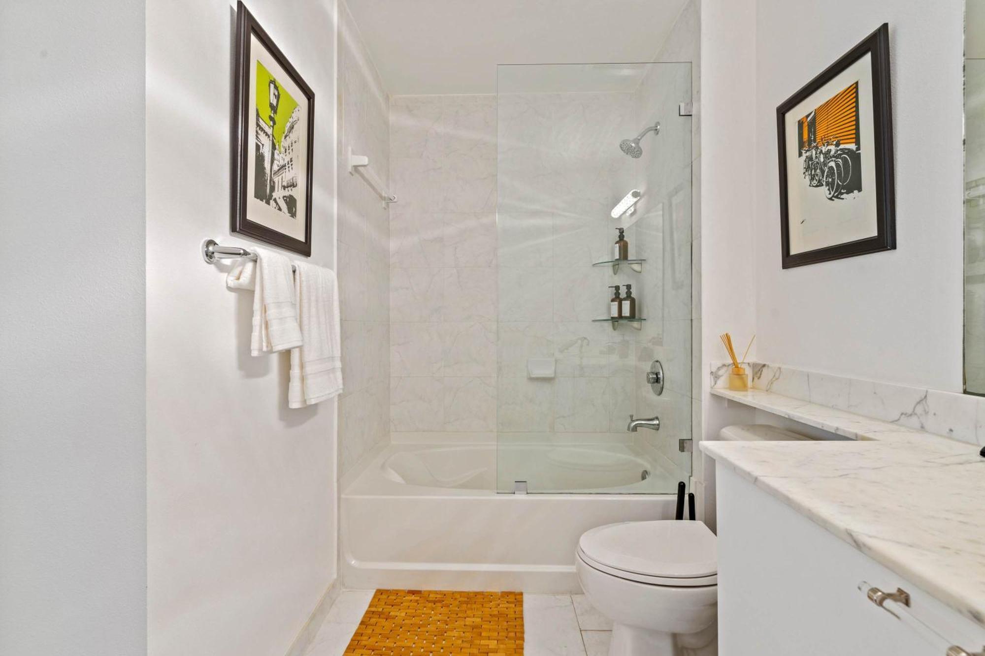 Holiday home Loft - Downtown Bayfront Pool Gym & Parking *