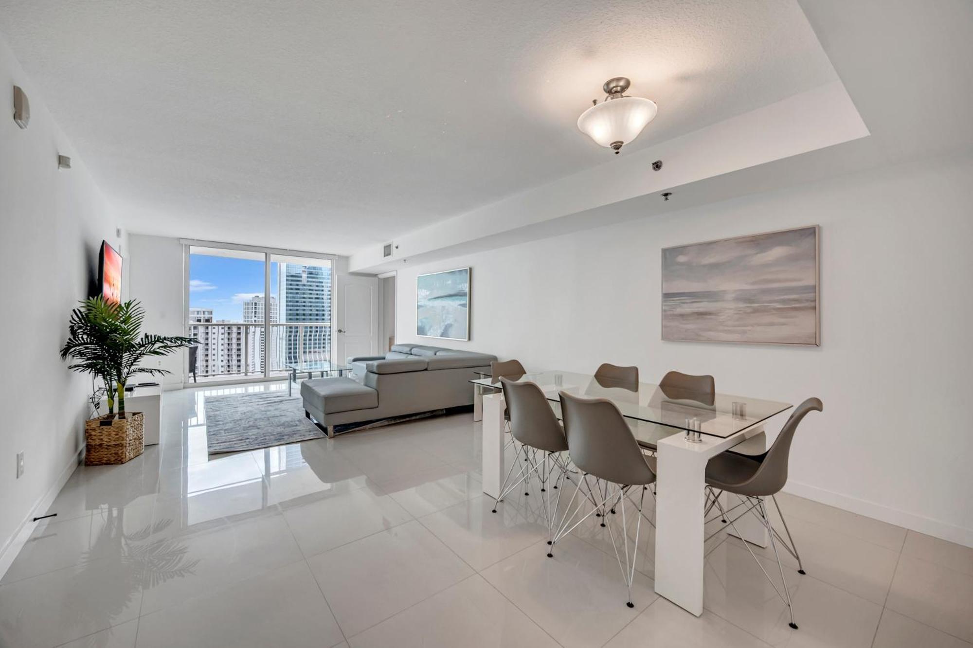 The Club - 1200 Brickell Bay Drive