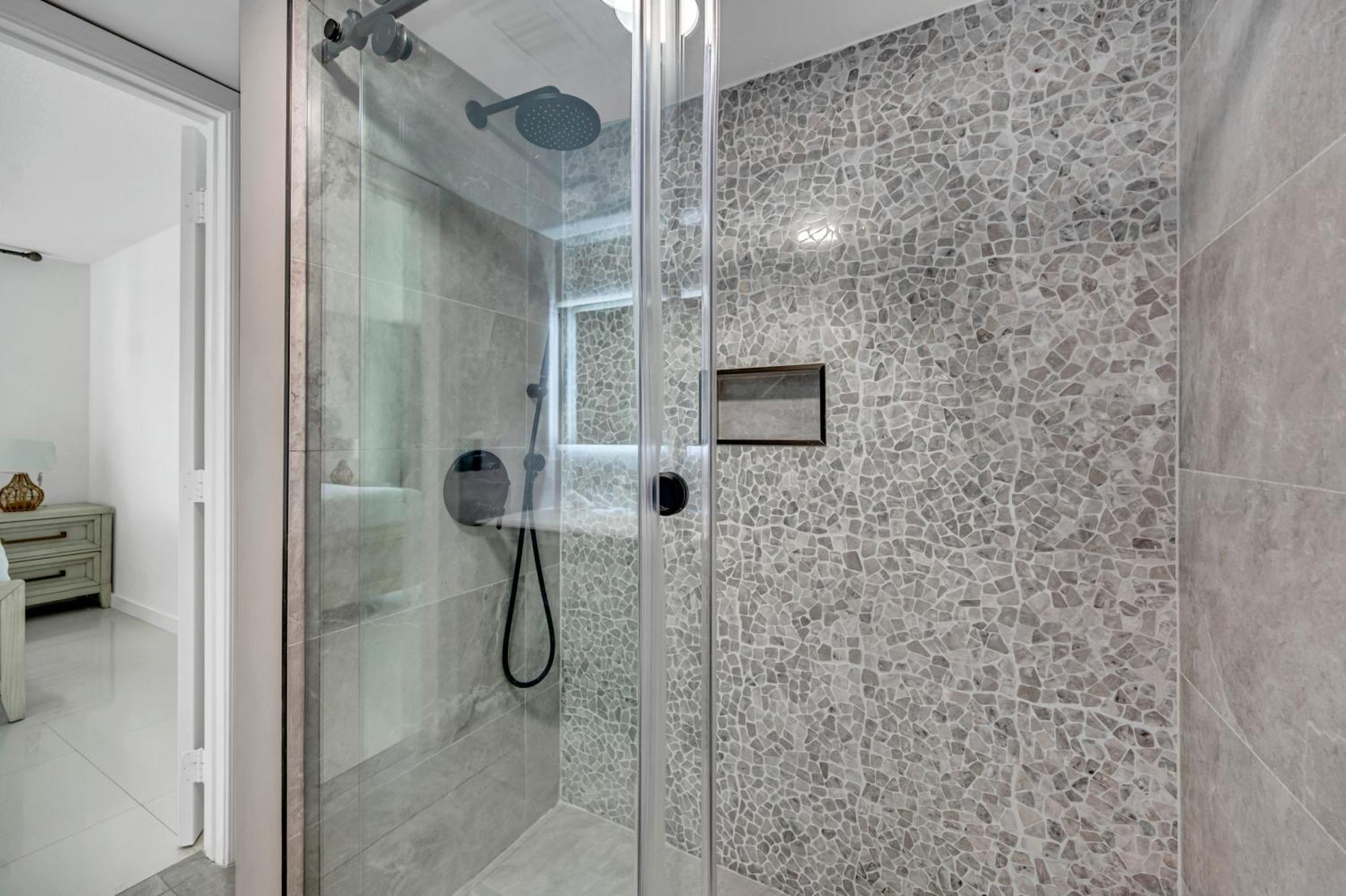 The Club - 1200 Brickell Bay Drive Apartment Miami