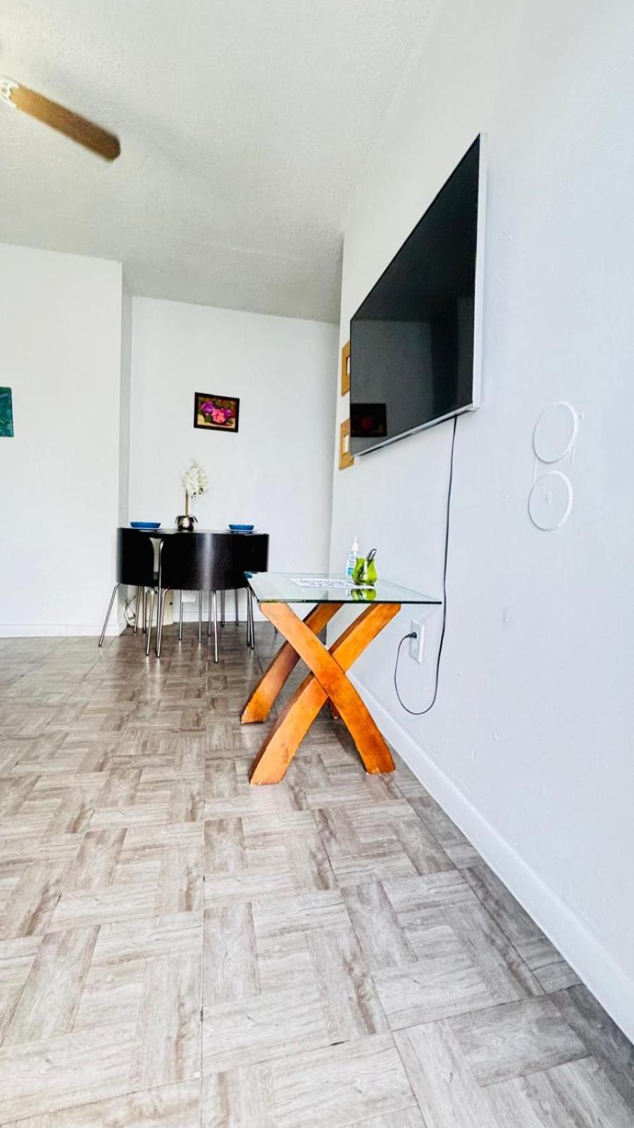 202 Near Cruise Port, 5 Min To Downtown, 4 Min To Trains, 14min To Airp Apartment *