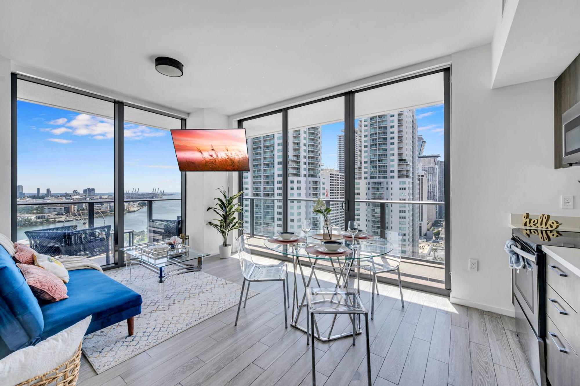 Mesmerizing Views Corner