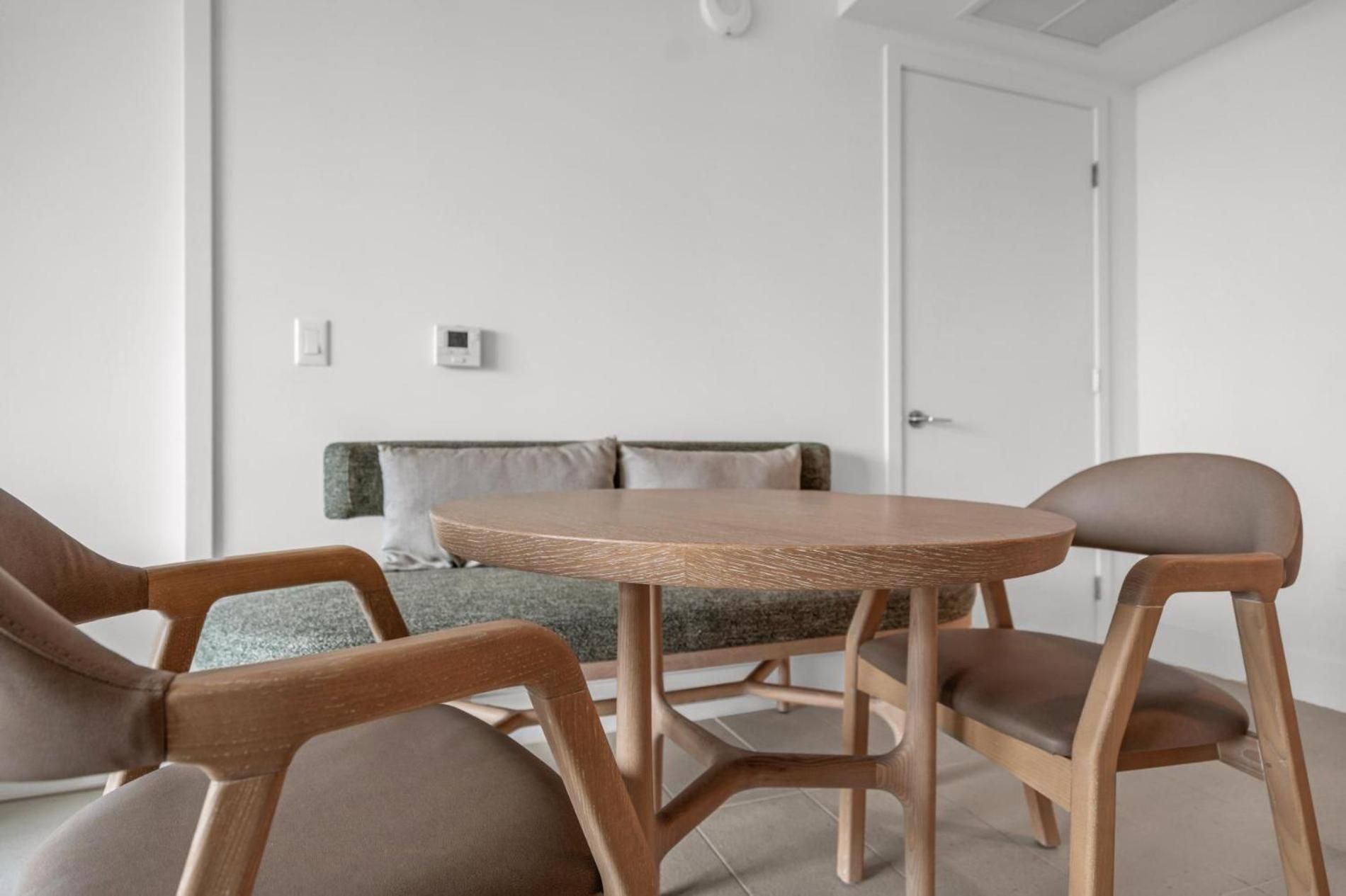 Apartment Modern 1br With Breathtaking Views Heart Of Downtown