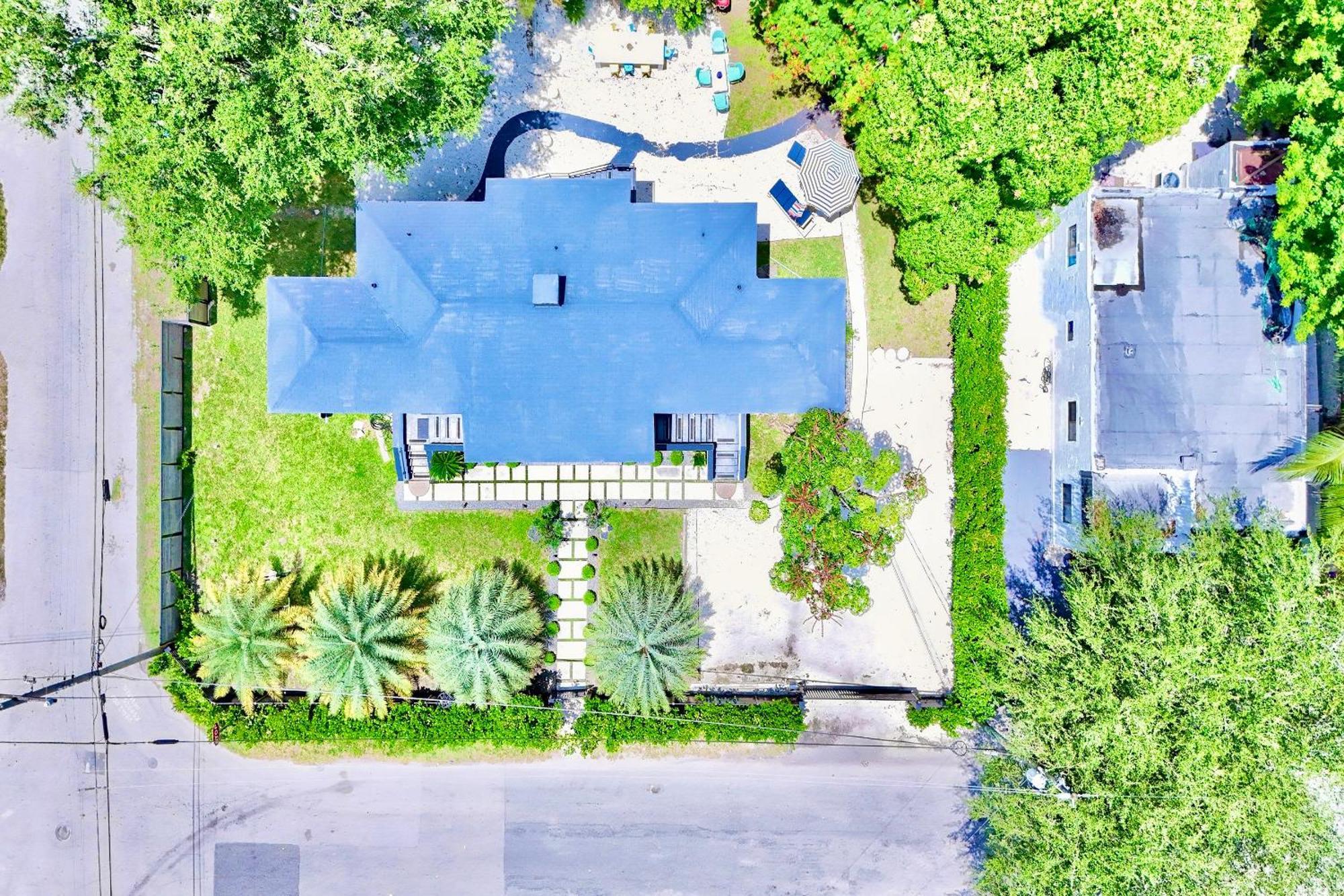 The Carrington: Multi-unit Retreat With Apartment *