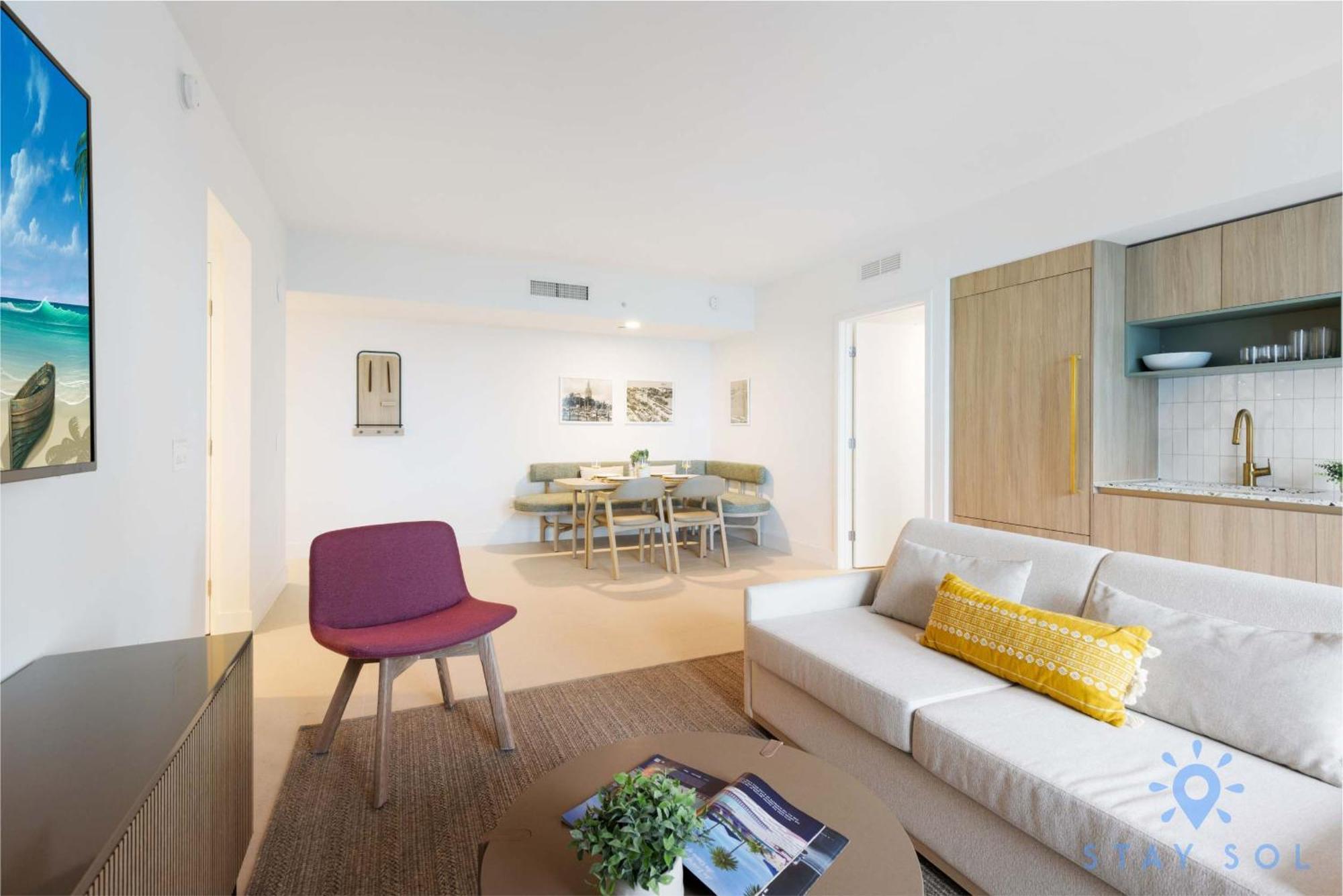 Modern 2br-2bth- Pool & Gym Apartment Miami