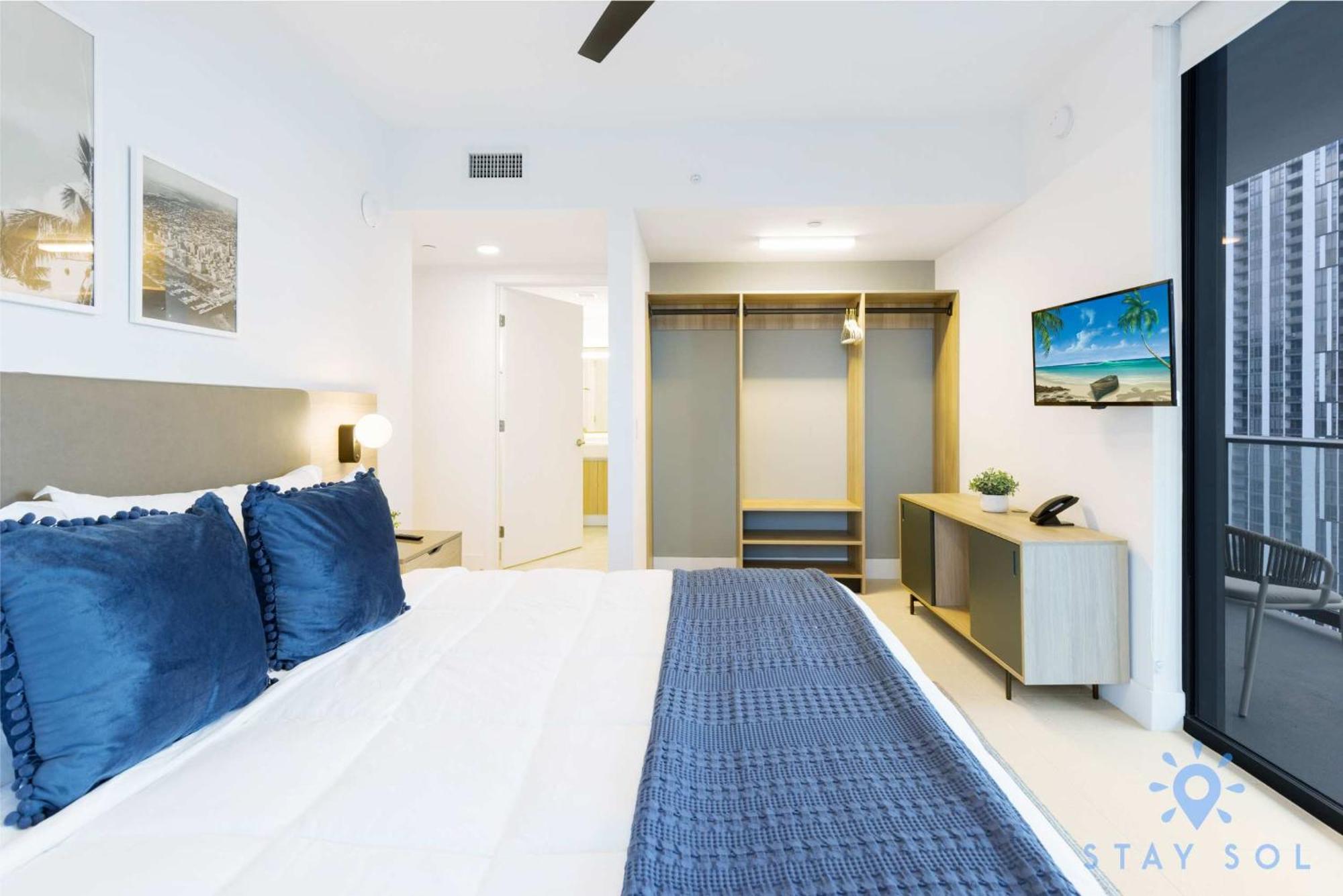 Apartment Modern 2br-2bth- Pool & Gym Miami