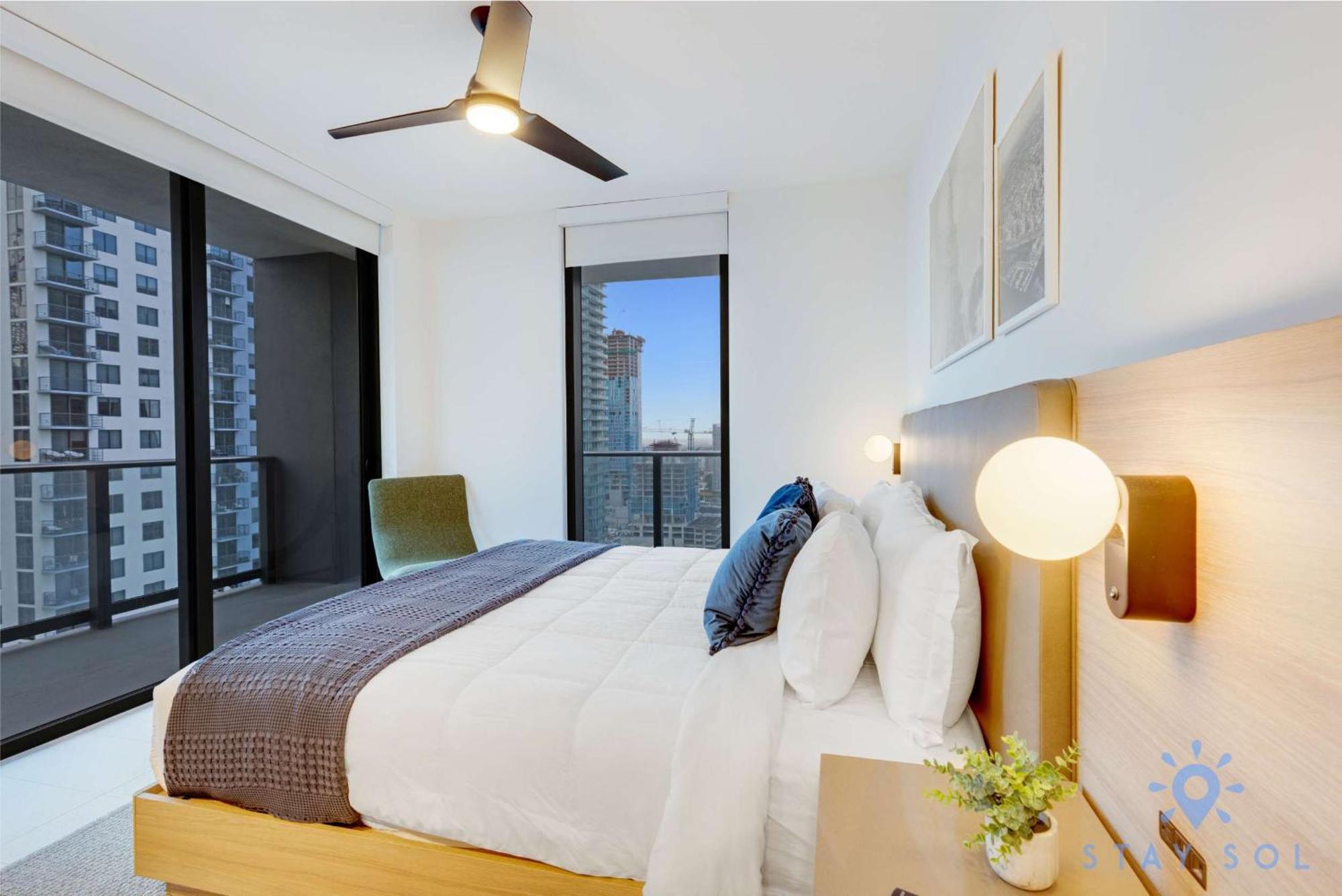 Modern 2br-2bth- Pool & Gym * Miami