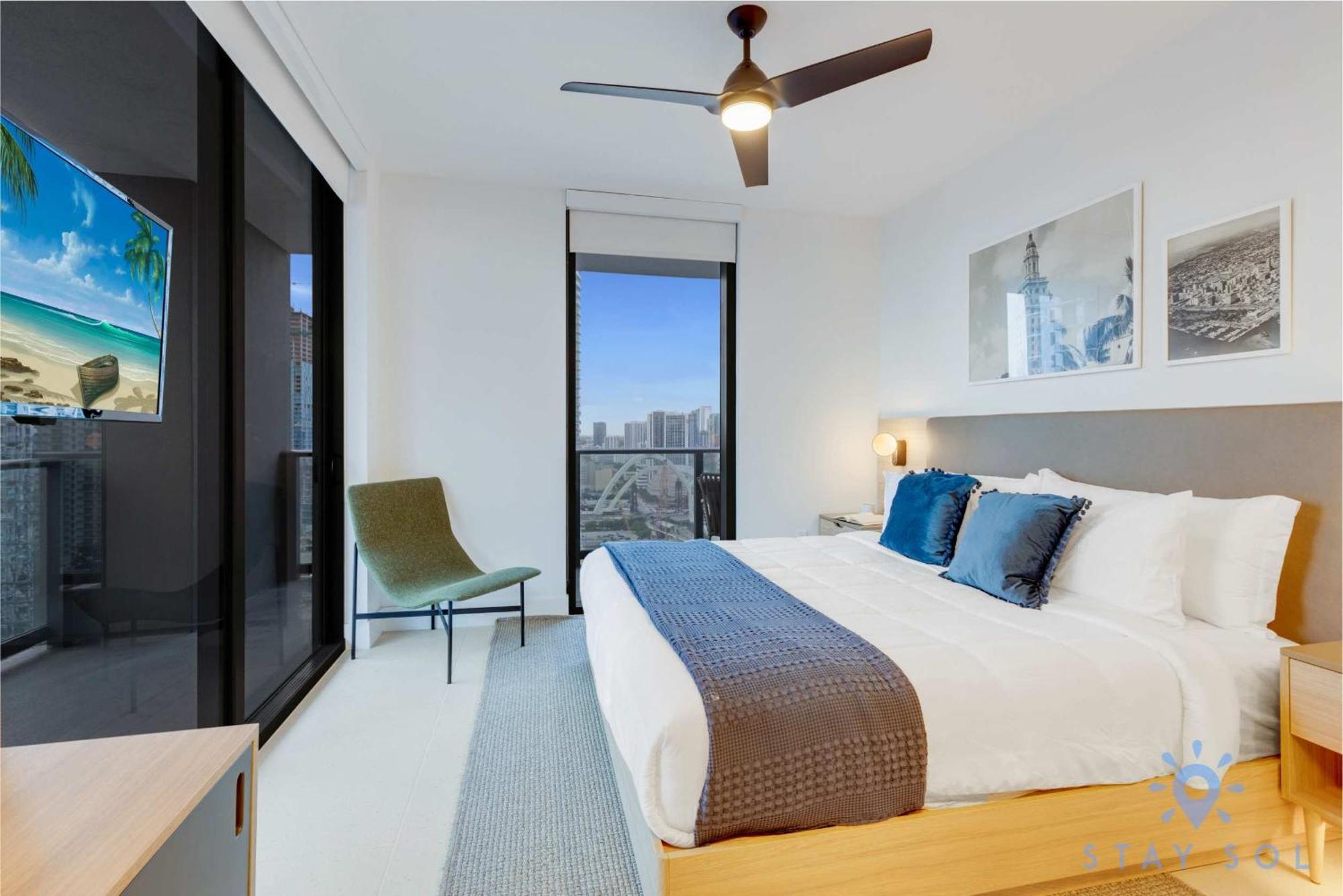 Modern 2br-2bth- Pool & Gym Apartment Miami