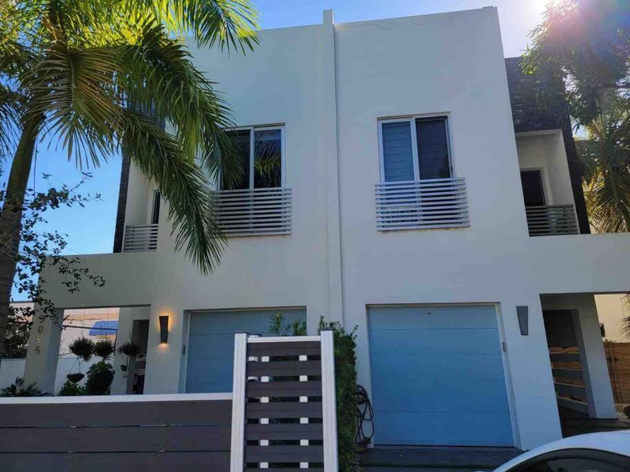 Coconut Grove Casita With Private Plunge Pool, Gated