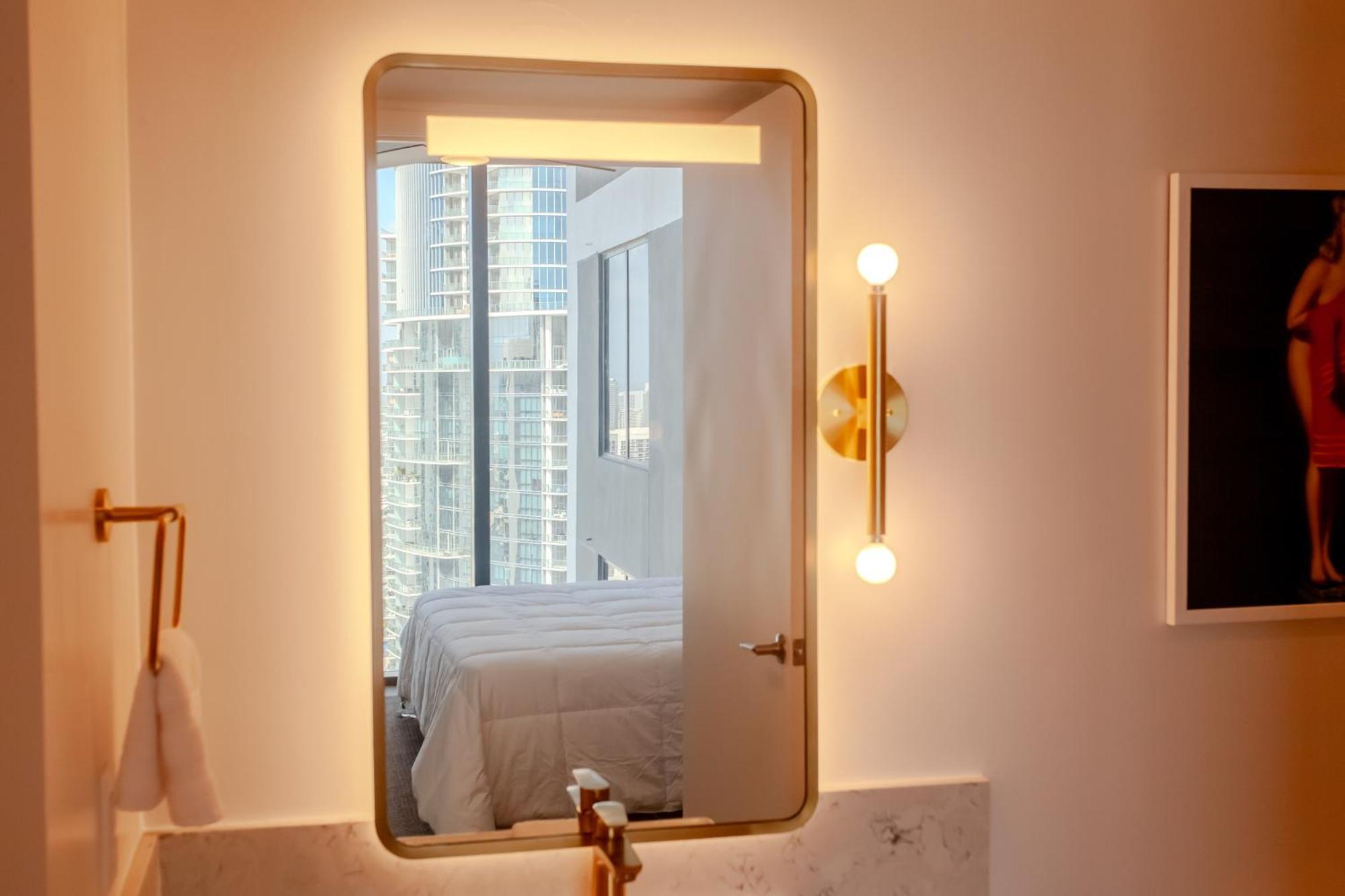 Luxurious Downtown Escape Apartamento Miami