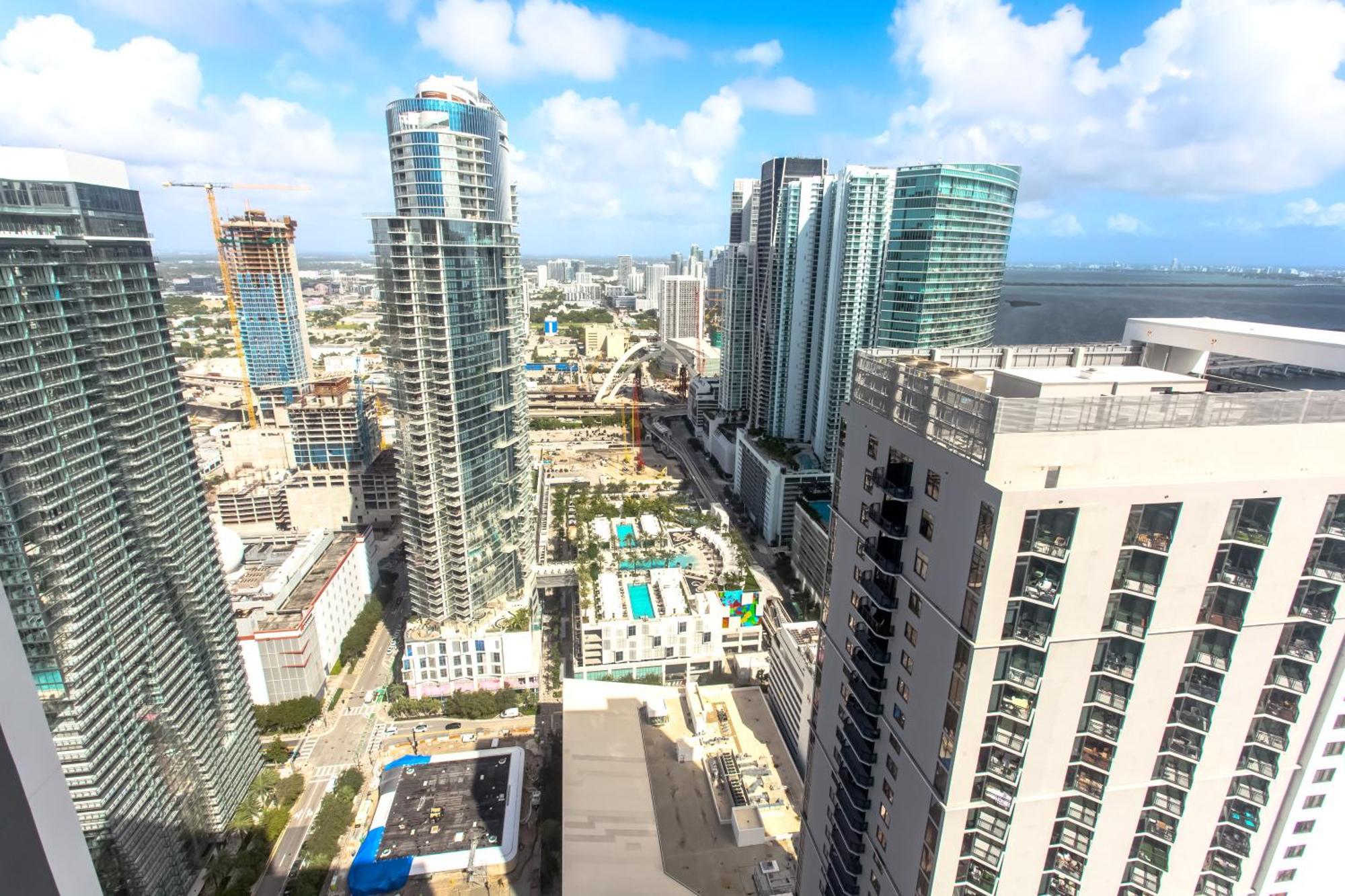 Apartment Luxurious Downtown Escape Miami
