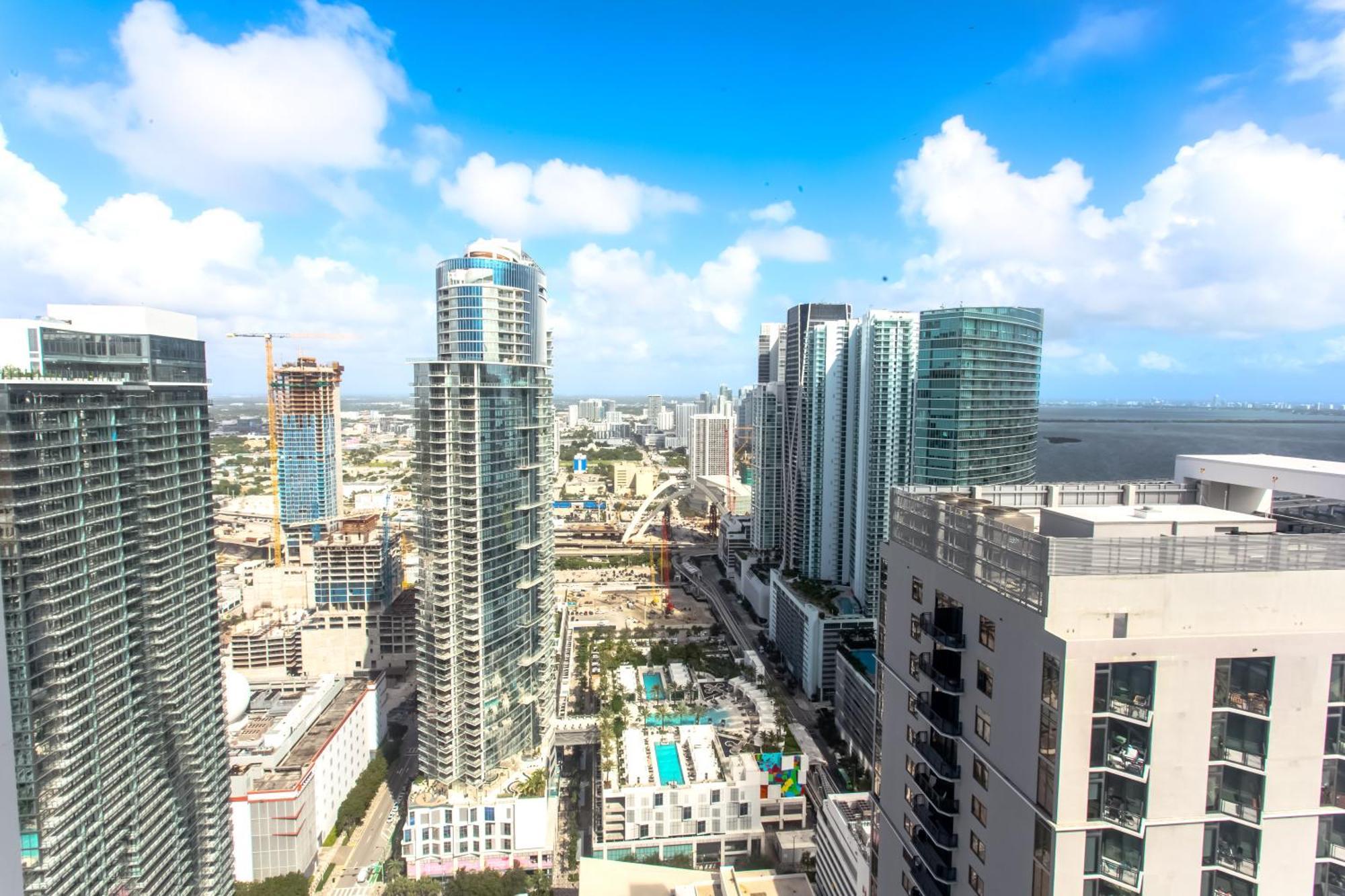 Luxurious Downtown Escape Apartment Miami
