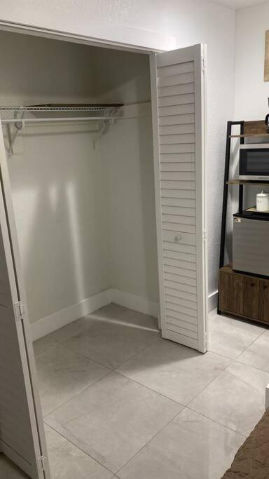 Apartamento Private And Comfortable Near Airport Miami